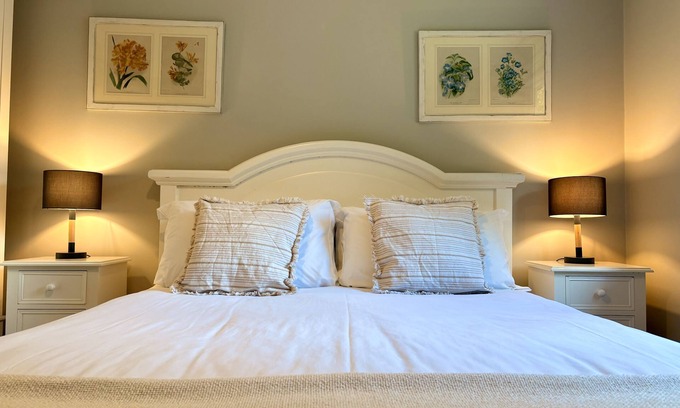 Higher Bockhampton Cabaña | Bredy a Beautiful Dorset Couples Cottage Dog Friendly