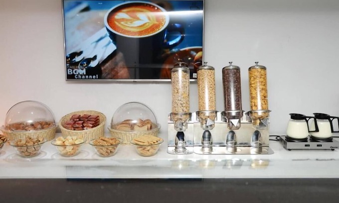 Omonia Hotel | Breeze Boutique Hotel