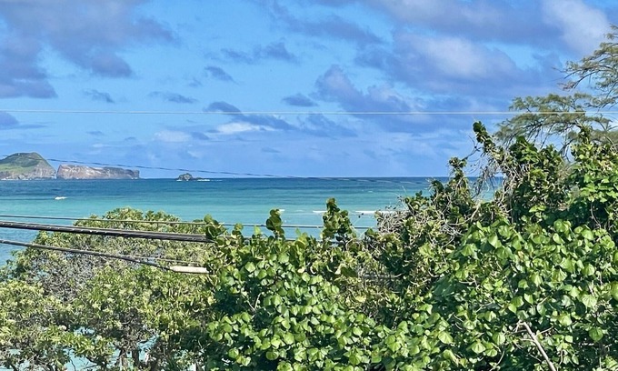Kailua Casa | Breezy Beachfront, Ocean-View Paradise
