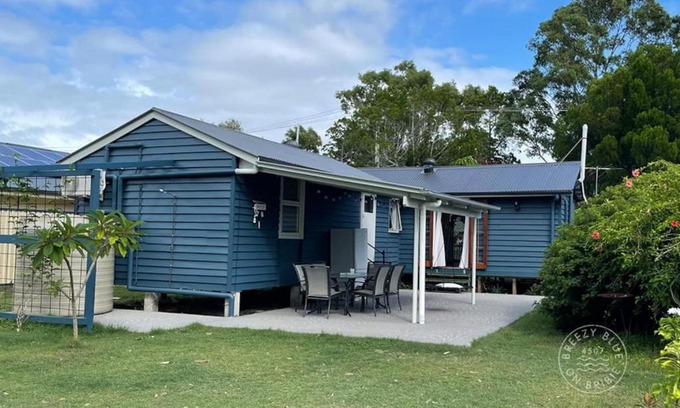 Bongaree Casa | Breezy Blue on Bribie