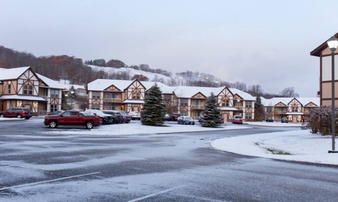 Boyne Falls Condominio | Breezy Mountain Run at Boyne, 2 Bedroom Suite
