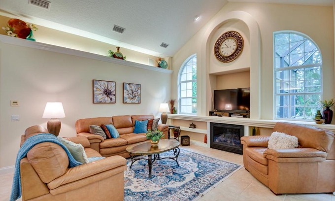 Palm Coast Casa | Breezy Palm Coast Golf Retreat with Pool and Lanai!