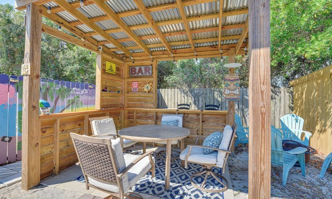 El Centro Beach Casa | Breezy PCB Vacation Rental w/ Lanai, Walk to Ocean