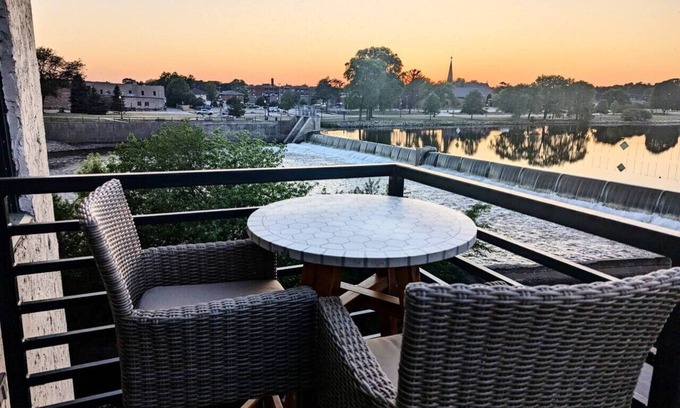 Waverly Apartamento | Bremer Avenue Penthouse