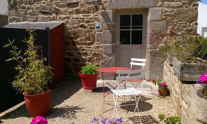 Louannec Casa | Breton Cottage en la costa de granito rosa