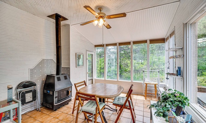 Woodmoor Casa | Breweries, Hiking Trails & Museums: Monument House