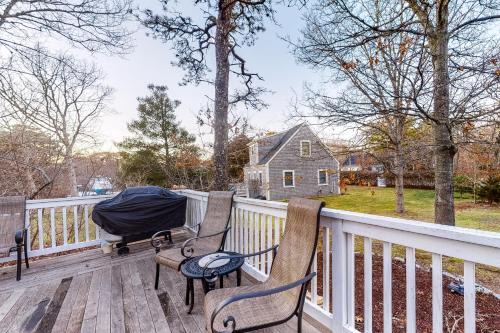 East Chop Casa | Brewster House