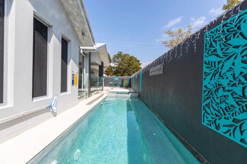 Bongaree Casa | Bribie Breeze Family Retreat with Pool & BBQ