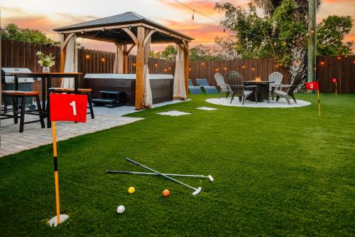Central Naples Casa | Brick Enclave with Mini Golf & SPA, 5mins to beach