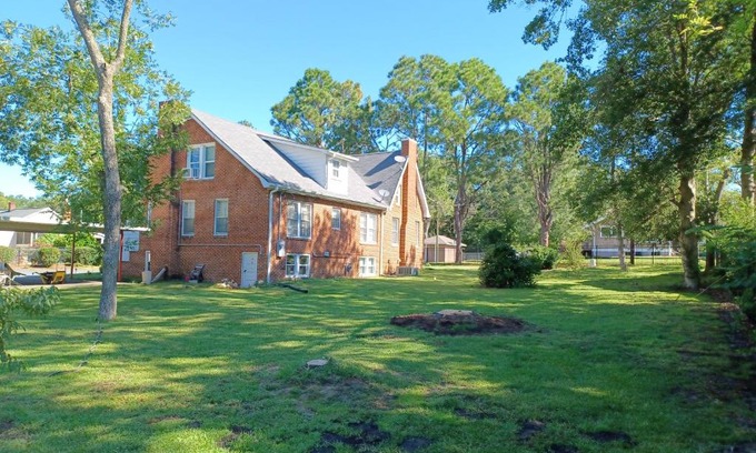 Hamlet Casa | Brick House Retreat