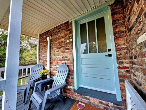 Bristol Apartamento | Brickhaven Studio, 1880's Detached Kitchen turned Studio!