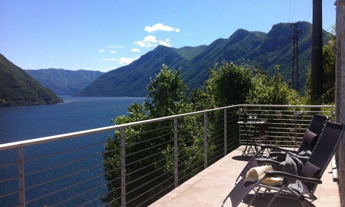 Colonno Apartamento | Apartamento con terraza y vistas al lago Como