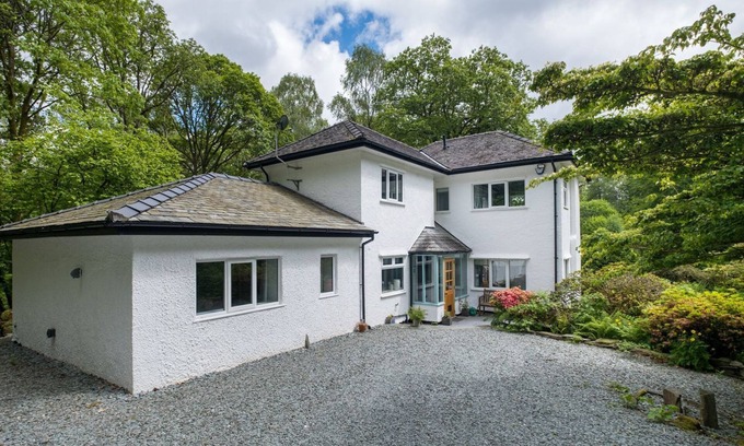 Skelwith Bridge Cabaña | BRIDGE HOWE, with a garden in Ambleside