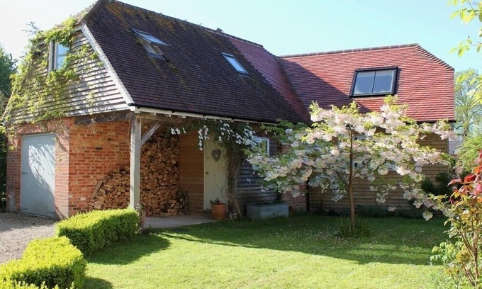 Bishopstone Cabaña | BRIDGE STUDIO, admite mascotas en Broad Chalke, Ref 988924
