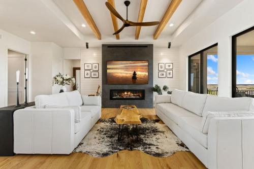 Fort Collins Casa | Bridle Ridge Retreat - Modern Comfort, Open Views