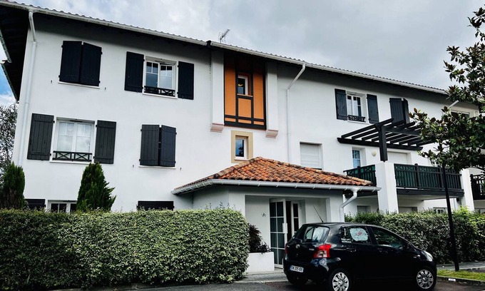 Cambo-les-Bains Apartamento | Apartamento cómodo con terraza, internet y parking en Cambo-les-Bains