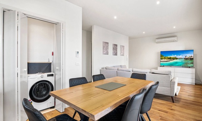 Kensington Apartamento | Bright 2-Bed Flat with Balcony in Kensington
