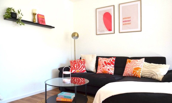 Center Apartamento | Bright 3 room apartment - central in Aurich (city center & close to the harbour)