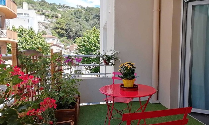 La Madeleine Apartamento | Bright 45m² in a lively area