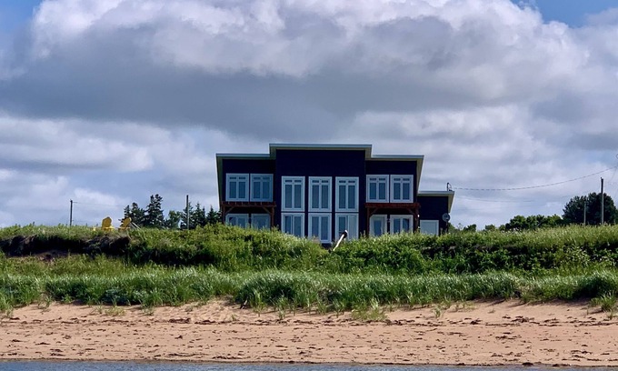 Belle River Casa | ¡Casa de playa luminosa y bien ventilada frente al mar!