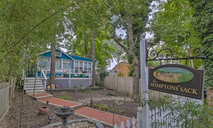 Springs Casa | Bright and Colorful East Hampton Home with Patio!