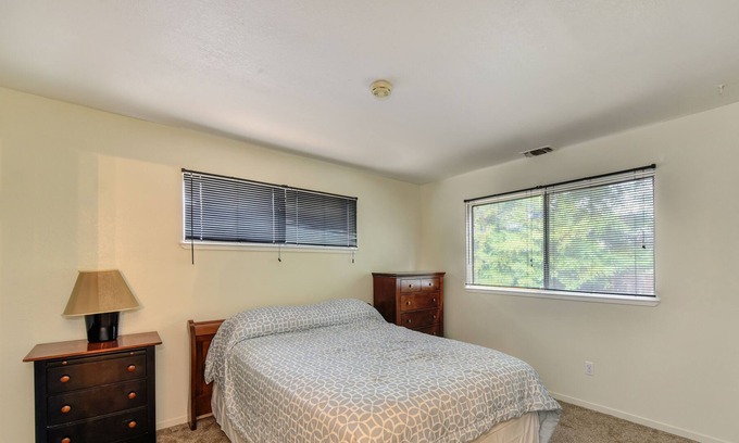 Rescue Casa | Bright and Comfortable