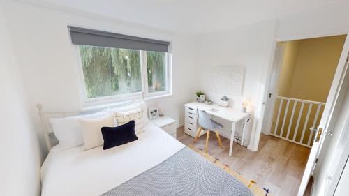 Exeter Apartamento | Bright and Cosy 4-Bedroom Home