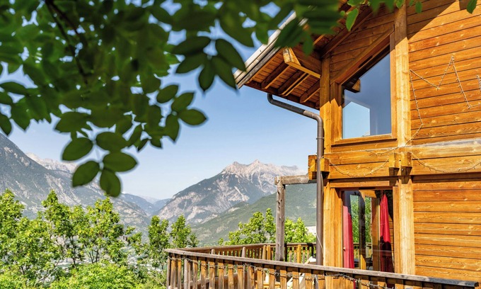 Risoul Chalet De Esquí | Bright and elegant chalet - fireplace and games room - 12p - Risoul