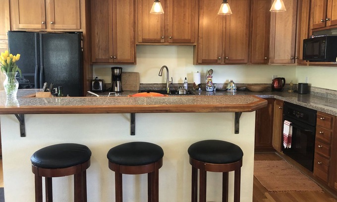 Ridglea Hills Casa | Bright and happy home in Boulder Fully Furnished, Pet Friendly!