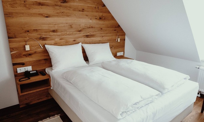Schierling Apartamento | Bright and modern apartment for up to two people with WLAN