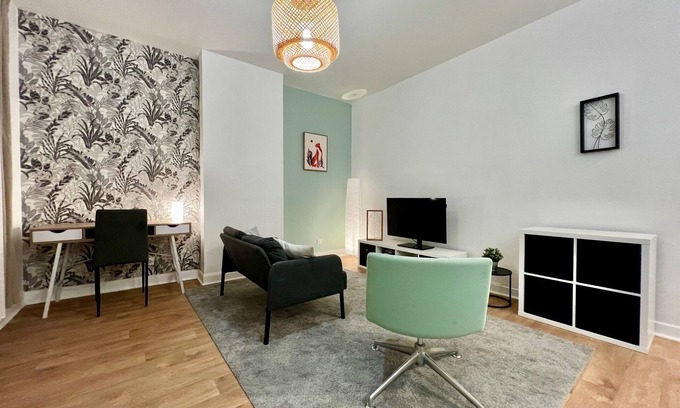 Saint-Quentin Apartamento | Bright and spacious apartment