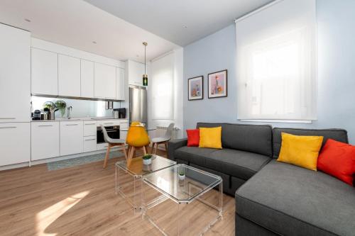 Chamberi Apartamento | Bright apartment- 1Bd 1Bth- Alonso Cano