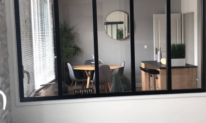 Bastide-Brazza Apartamento | Luminoso apartamento, cerca del tranvía, parking y desayuno.