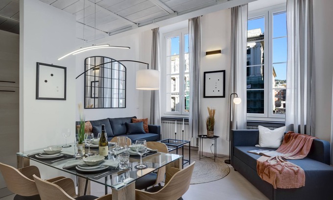 Genoa Historical Centre Apartamento | Bright apartment in the heart of Genoa +balcony
