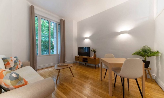 Republique Apartamento | Bright Apartment in Vichy's Thermal District