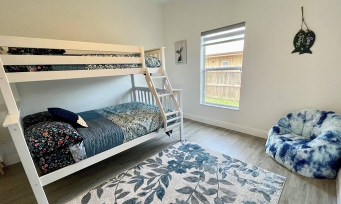 Port Malabar Casa | Bright & Beautifull Large Family House -Pet-Friendly