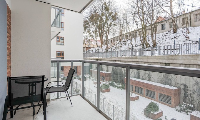 Emaus Apartamento | Bright Beige Apartment by Renters