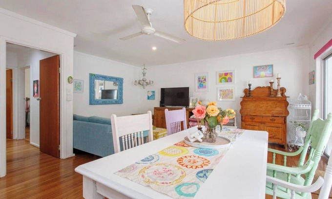 Scarborough Casa | Bright & Breezy Beachside Unit