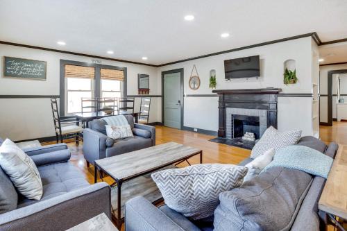 Brevard Casa | Bright Brevard Home Near Downtown and Trails