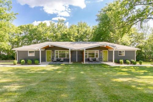 Franklin Casa | Bright Bungalow Country Dream Retreat