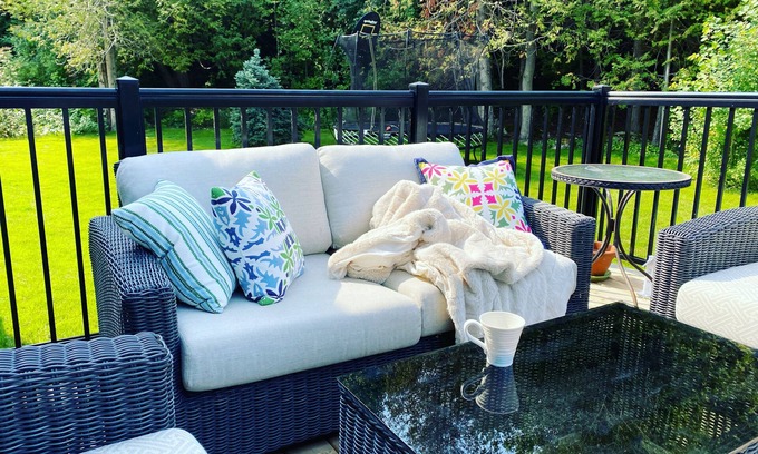 Thornbury Casa | Bright Chalet Chic with Hot Tub and Fire Pit