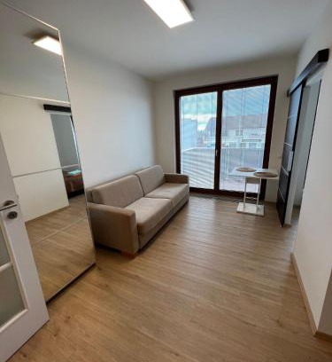 Kobylisy Apartamento | Bright & Cosy 1-Bedroom Apartment with Balcony