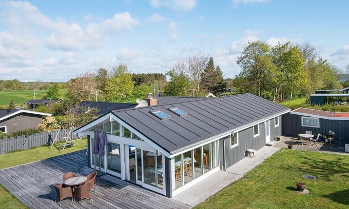 Hvidbjerg Strand Casa | Cabaña luminosa en Hvidbjerg -- By Traum Ferienwohnungen