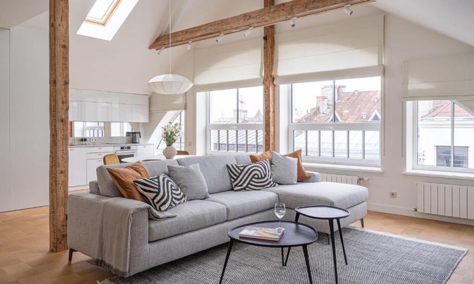 Avoti Apartamento | Bright Designer Apartment In City Centre