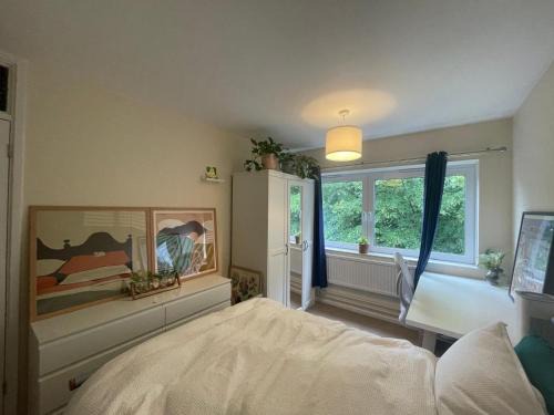 Blackheath Casa | Bright Double Room near Lewisham Station
