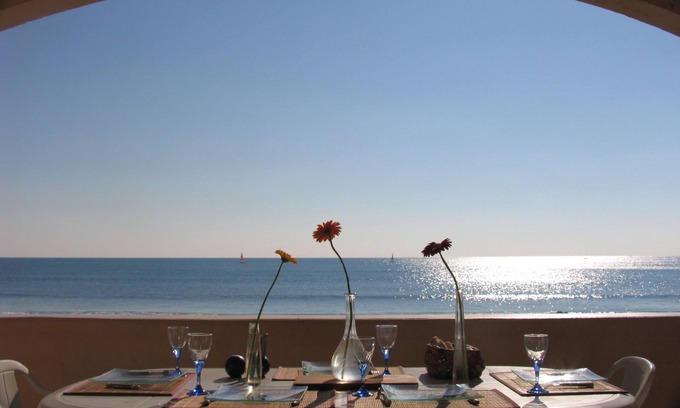 Palavas-les-Flots Villa | Bright Duplex on the beach with garden and parking