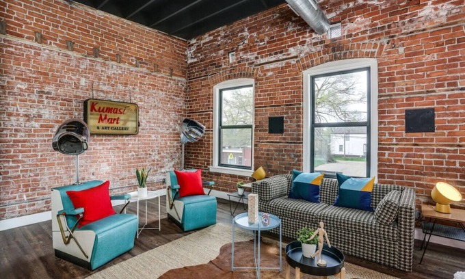 Detroit Apartamento | Impresionante enorme Vintage 4 BDRM / 2BATH Loft minutos del centro!