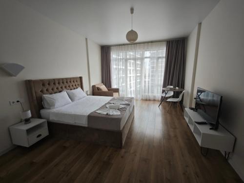 Imereti Apartamento | Bright Flat with Courtyard Pool