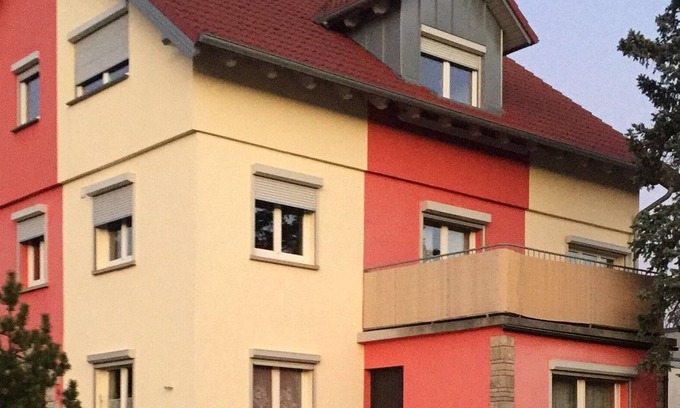 Tauberbischofsheim Apartamento | Bright holiday apartment with WiFi in a central, quiet location