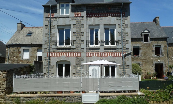 Pleudihen-sur-Rance Casa | Bright house near the Rance - 3 bedrooms, master suite, south-facing courtyard